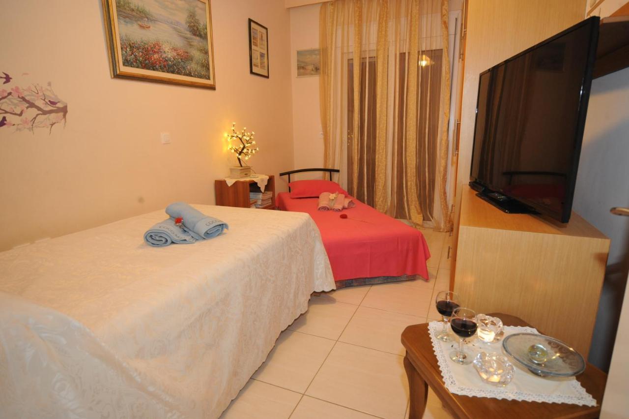 Katia'S House Apartment Ampavris Bagian luar foto